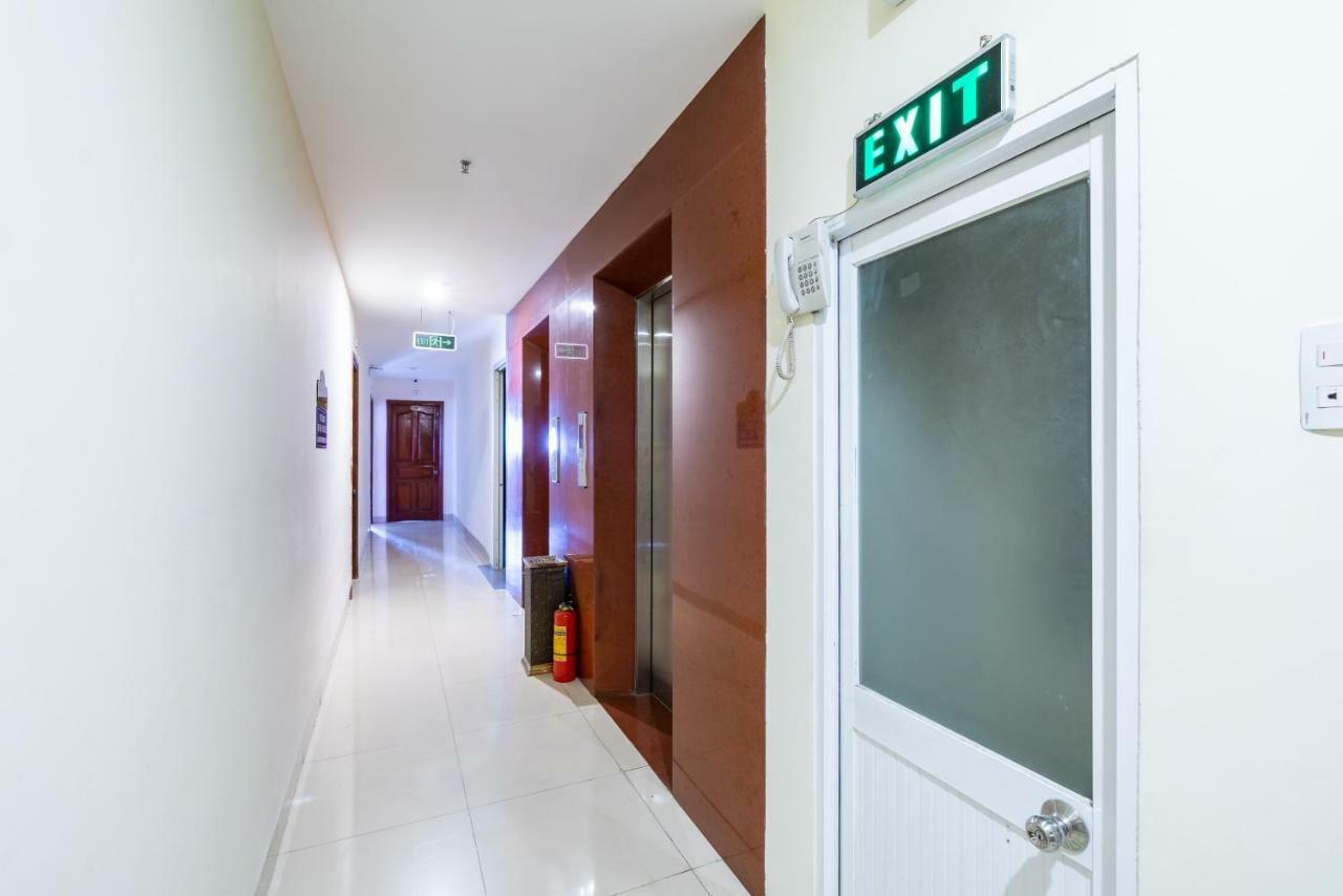 Oyo 375 Hoa Binh Hotel Da Nang Bagian luar foto