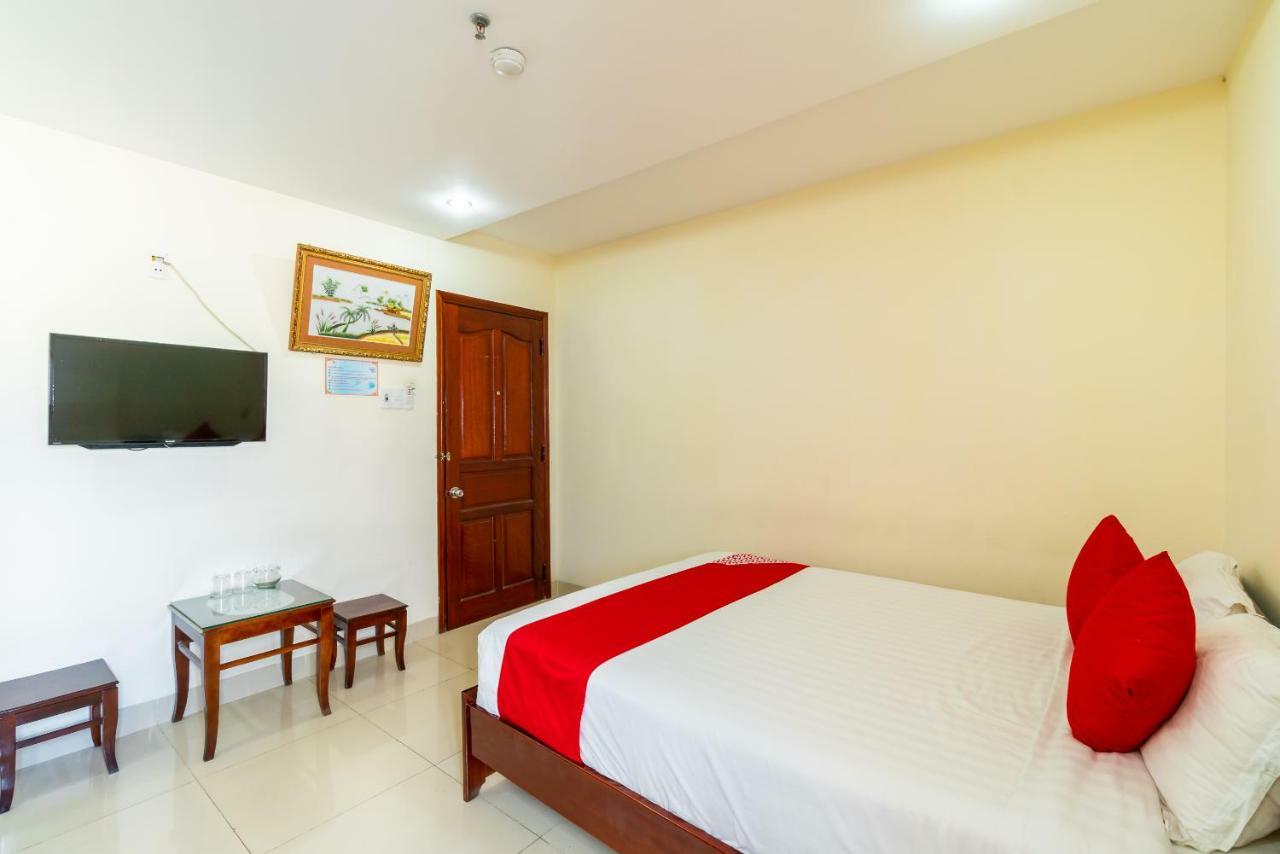 Oyo 375 Hoa Binh Hotel Da Nang Bagian luar foto