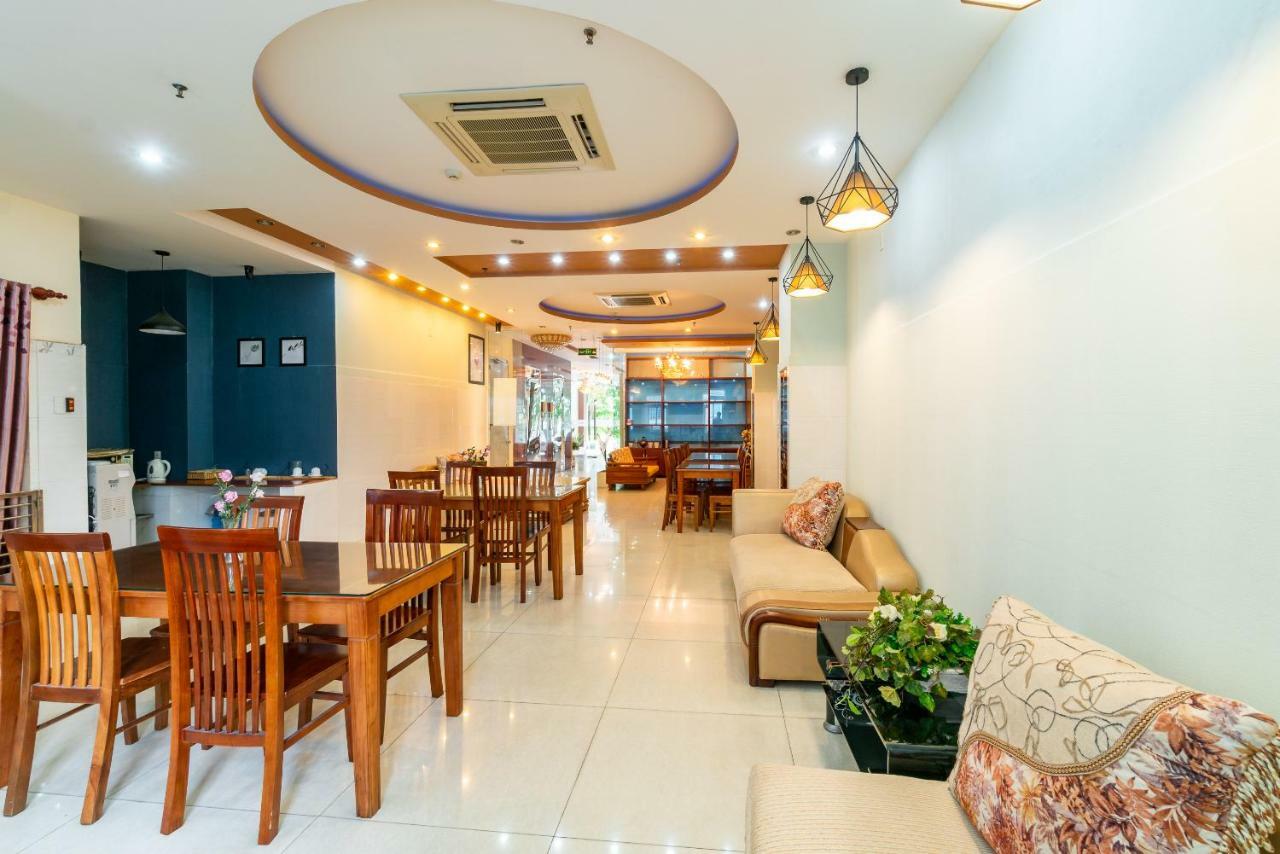 Oyo 375 Hoa Binh Hotel Da Nang Bagian luar foto