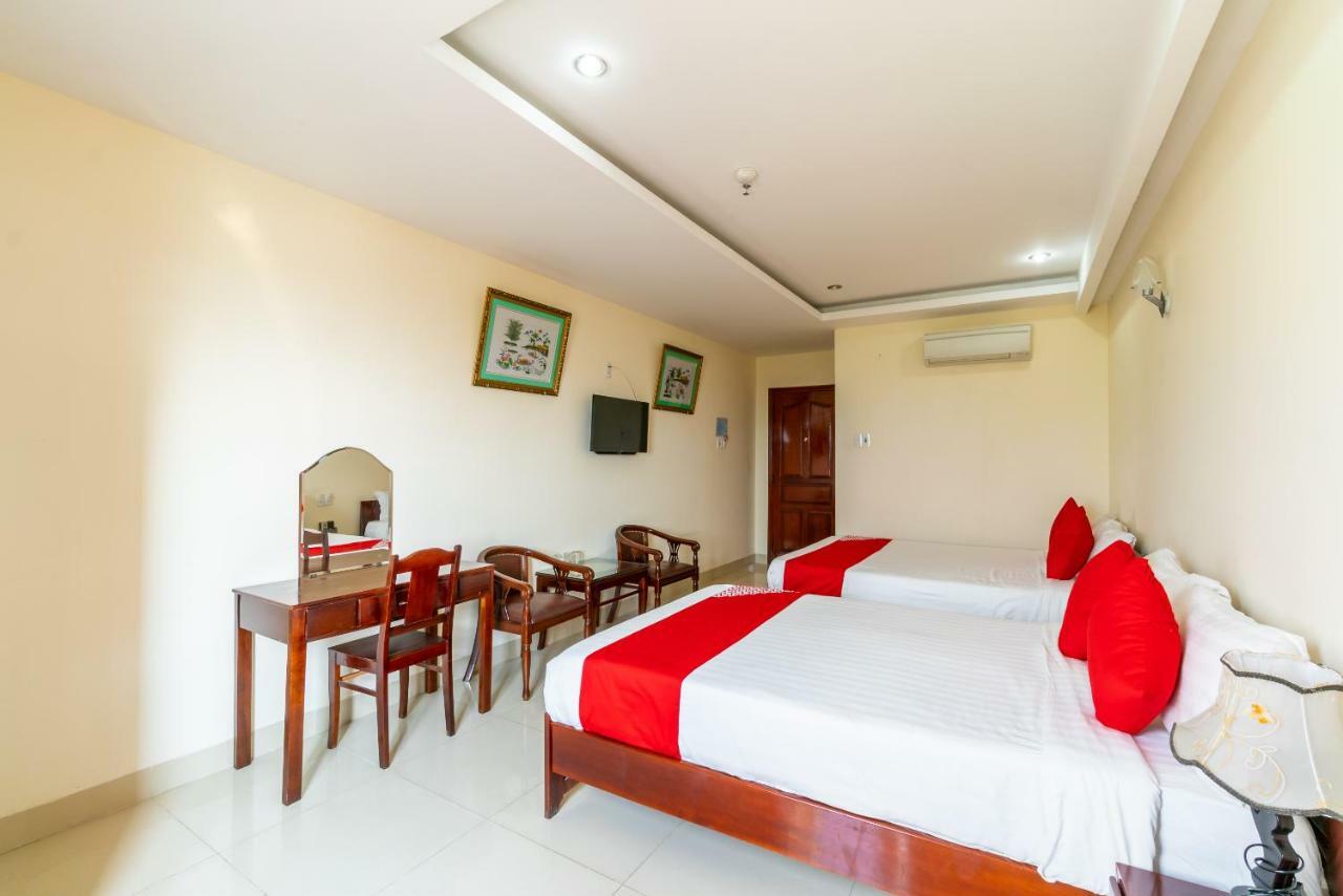 Oyo 375 Hoa Binh Hotel Da Nang Bagian luar foto