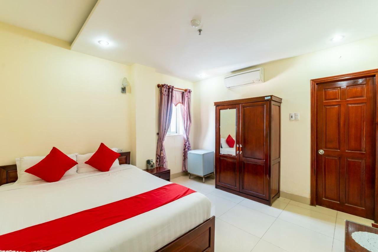 Oyo 375 Hoa Binh Hotel Da Nang Bagian luar foto