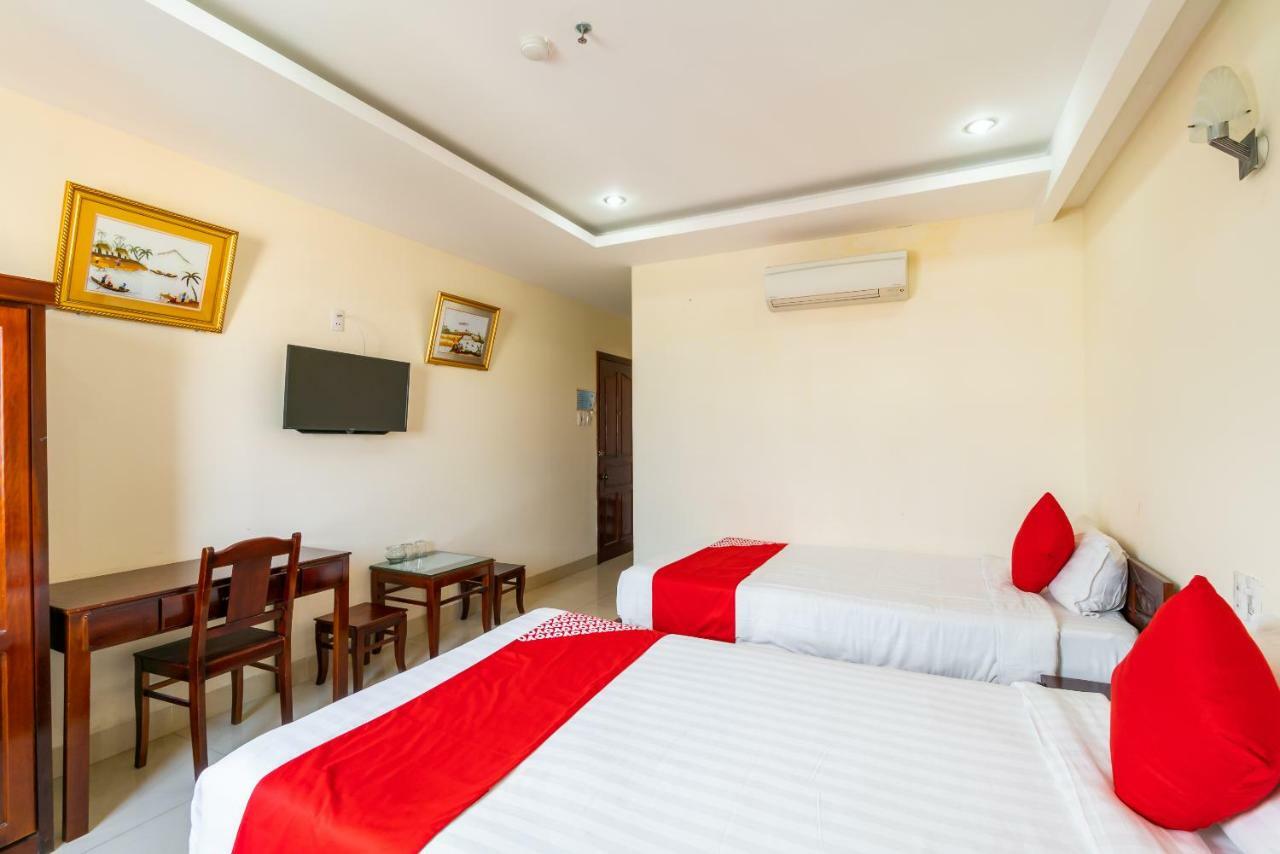 Oyo 375 Hoa Binh Hotel Da Nang Bagian luar foto