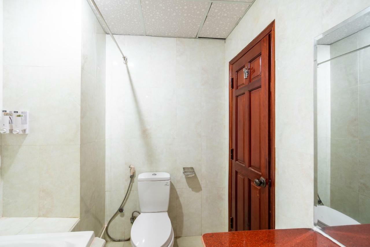 Oyo 375 Hoa Binh Hotel Da Nang Bagian luar foto